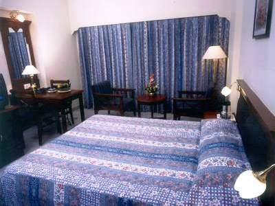 The Vijay Park Hotel Madras Buitenkant foto